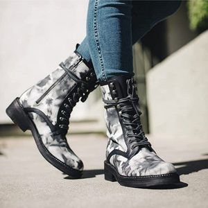 NEW Vintage Foundry Western Canvas Leather Lace Up Boots